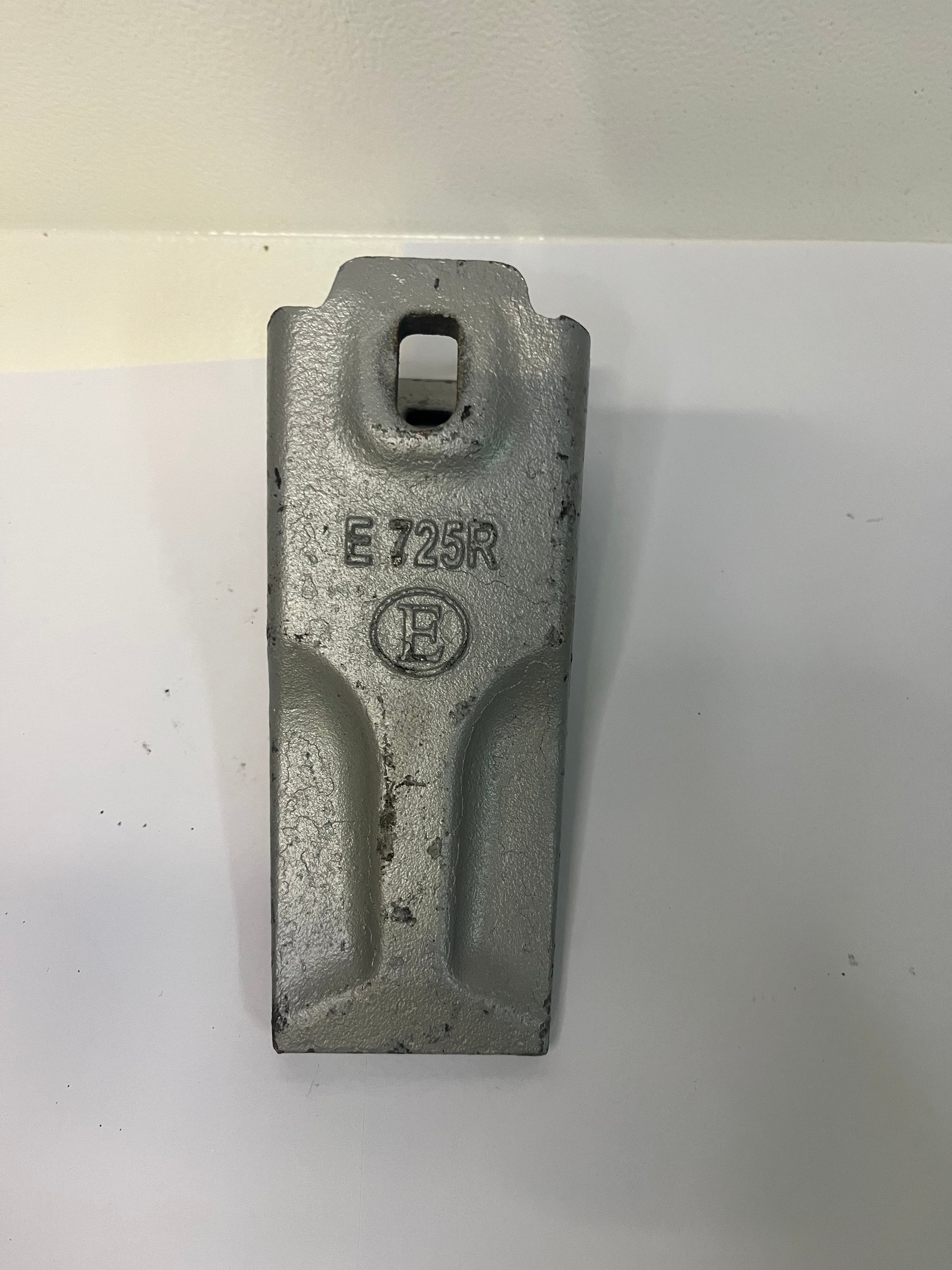 Dente E 725R